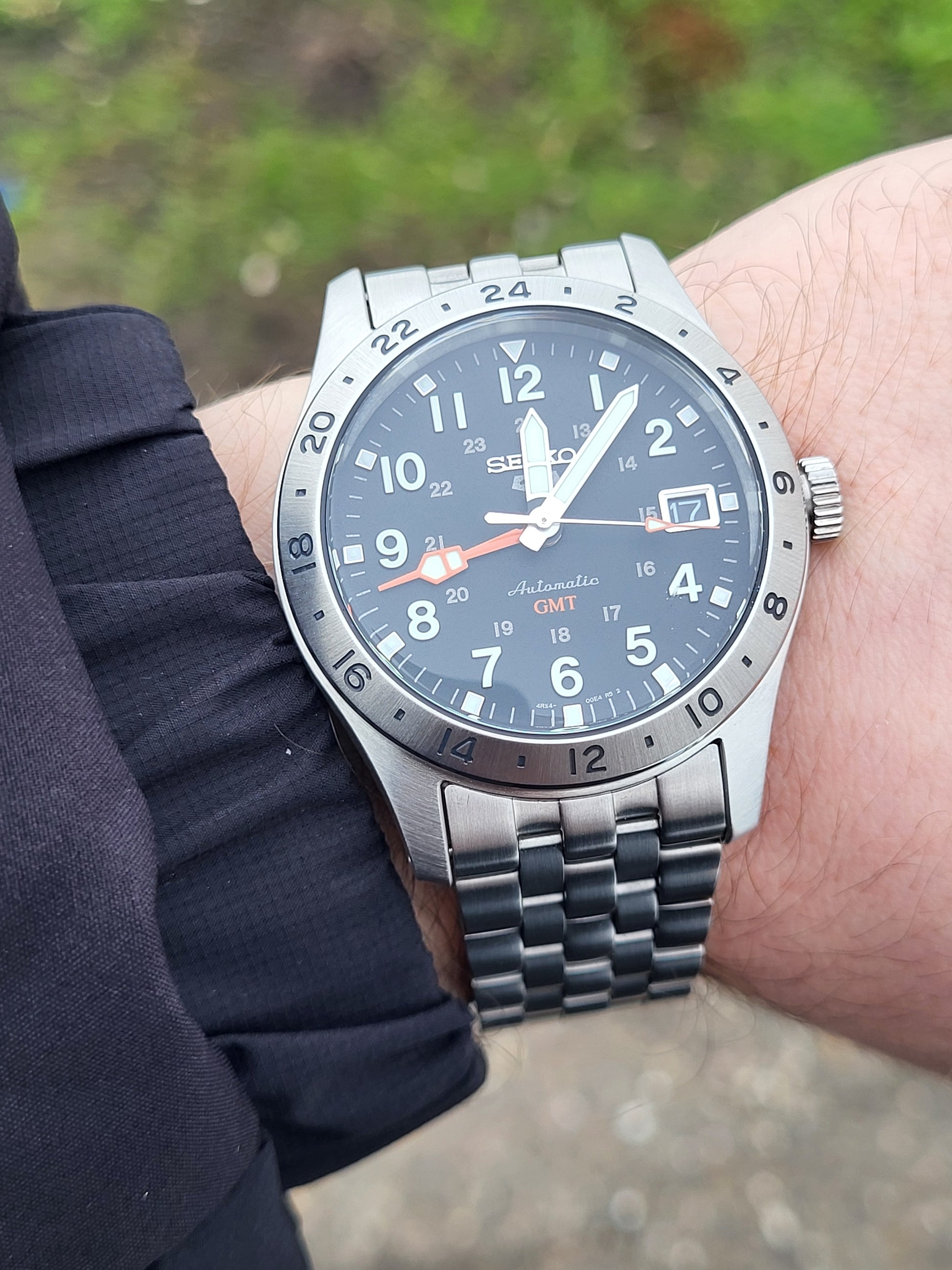 Seiko 5 GMT - Ref. SSK023K1 - Full Set - Nieuwe Release! - Red Robin Watches