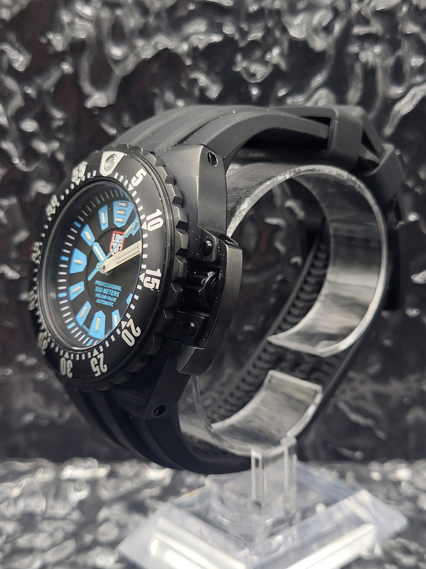 Luminox Deep Dive 500M - Series 1500 - Automaat - Duiker - Red Robin Watches