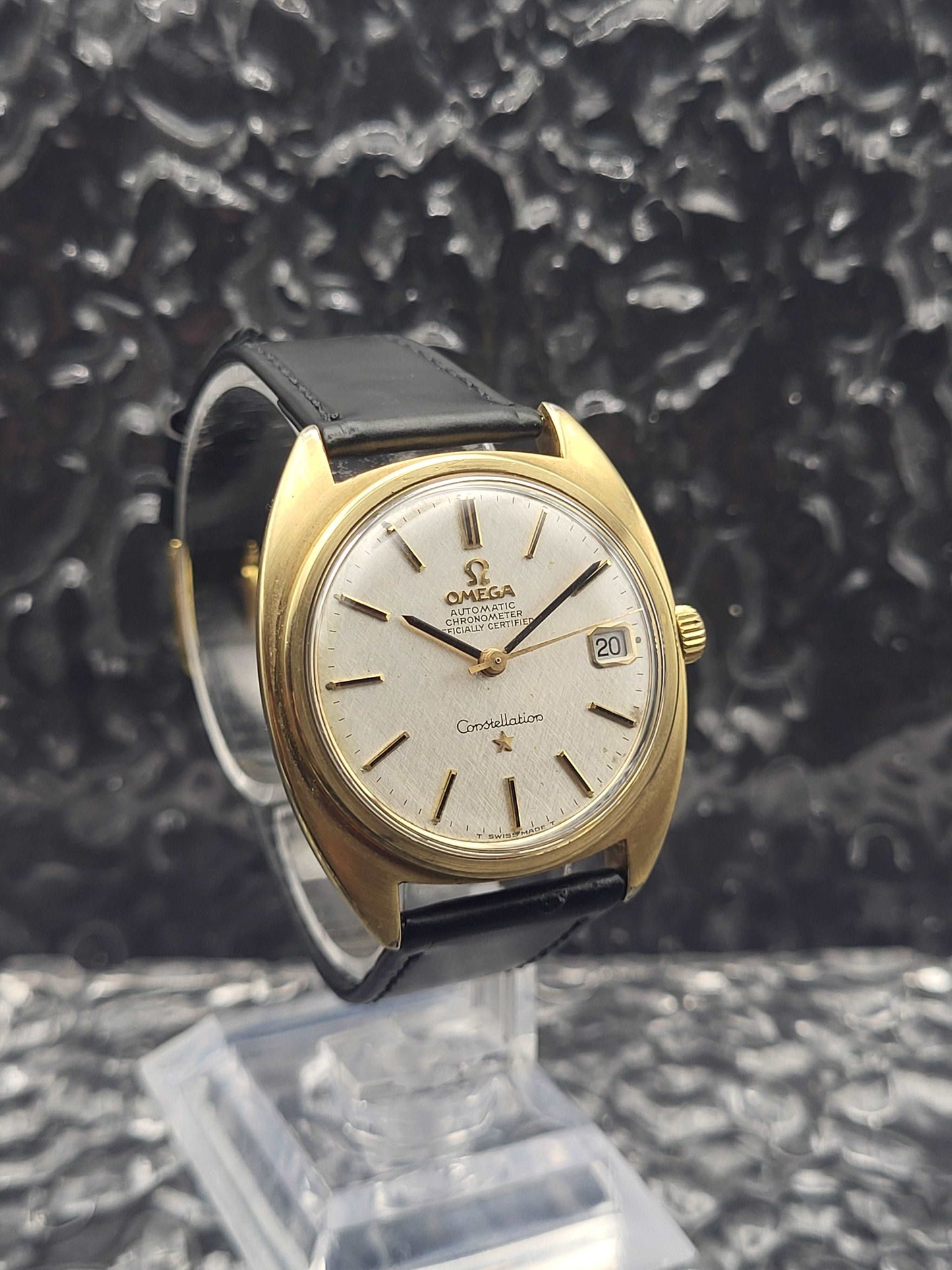 Omega Constellation 168.017 - Automatic Chronometer - Linen - Red Robin Watches