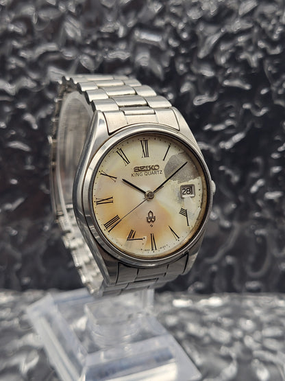 Seiko King Quartz - Ref. 4822-8110 - Date - Roman Numerals - Red Robin Watches