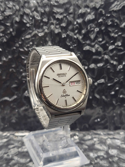 Seiko Silverwave - Ref. 8229-8000 - Quartz - Kanji Day Date - Red Robin Watches