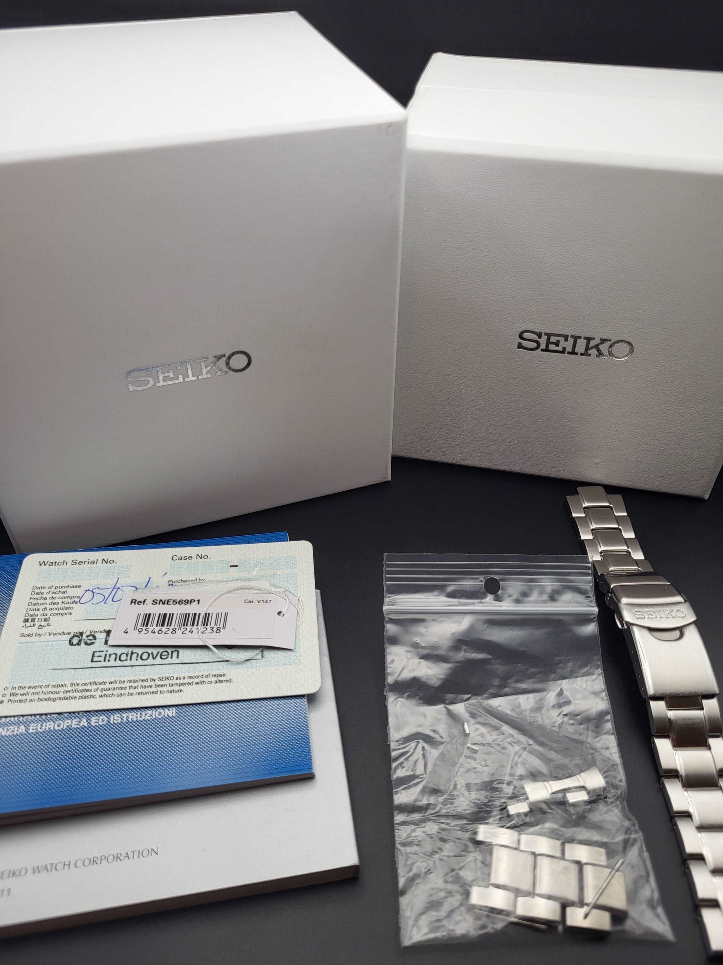 Seiko Prospex Solar - Ref. SNE569P1 - V147-0CS0 - Full Set - Red Robin Watches