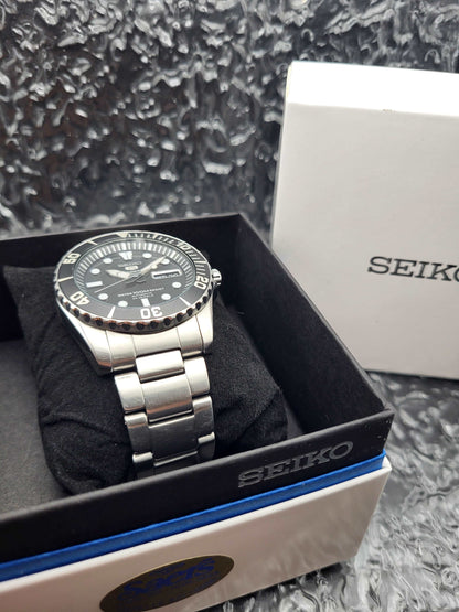 Seiko 5 Sports ‘Sea Urchin’ - Ref. SNZF17K1  - Automaat - 7S36-03C0 - Red Robin Watches