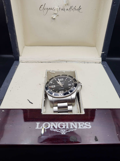 Longines Hydroconquest - Ref. L3.642.4 - Automaat - Doos en Papieren - 300m Duiker - Red Robin Watches