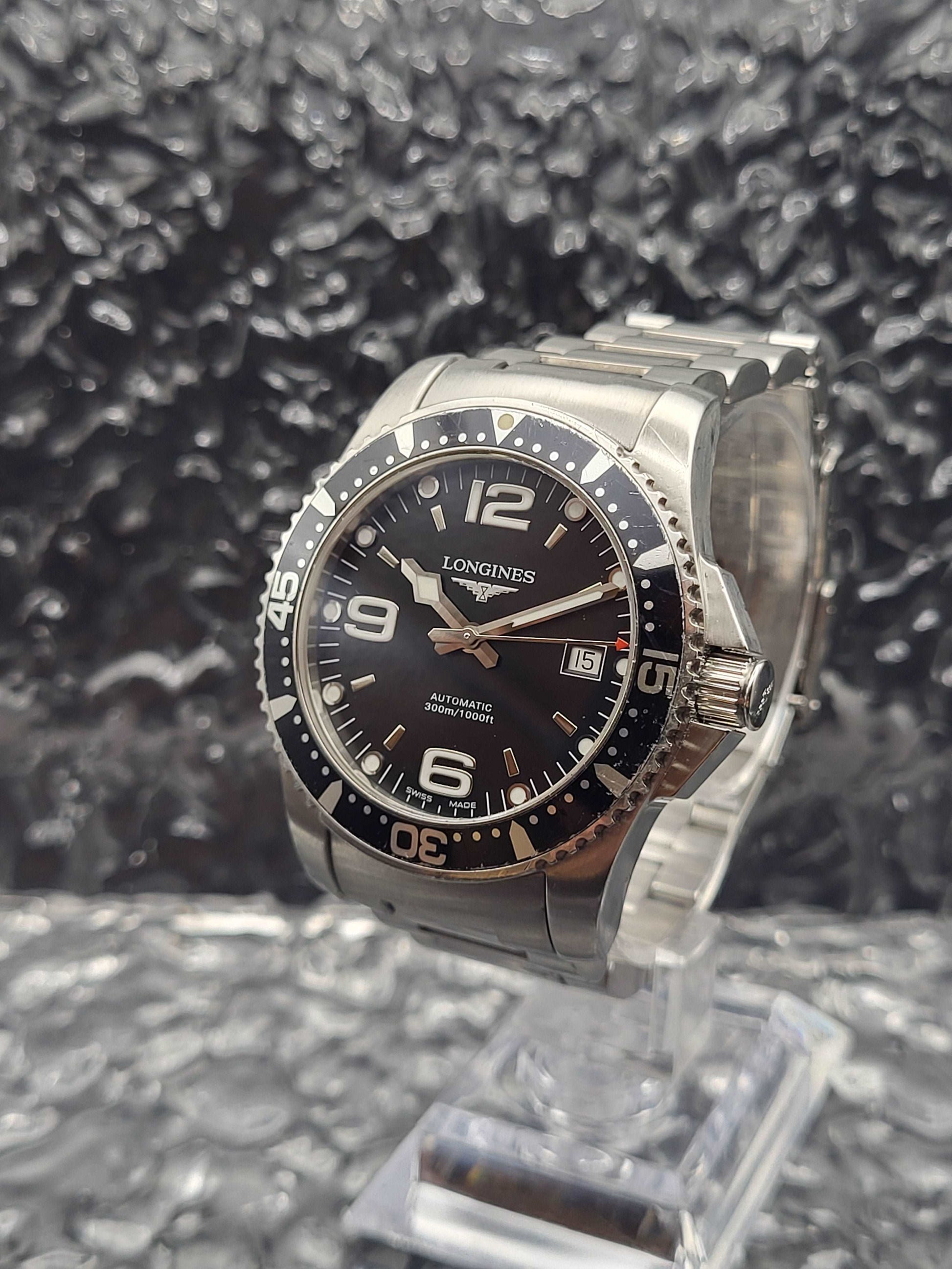 Longines Hydroconquest - Ref. L3.642.4 - Automaat - Doos en Papieren - 300m Duiker - Red Robin Watches