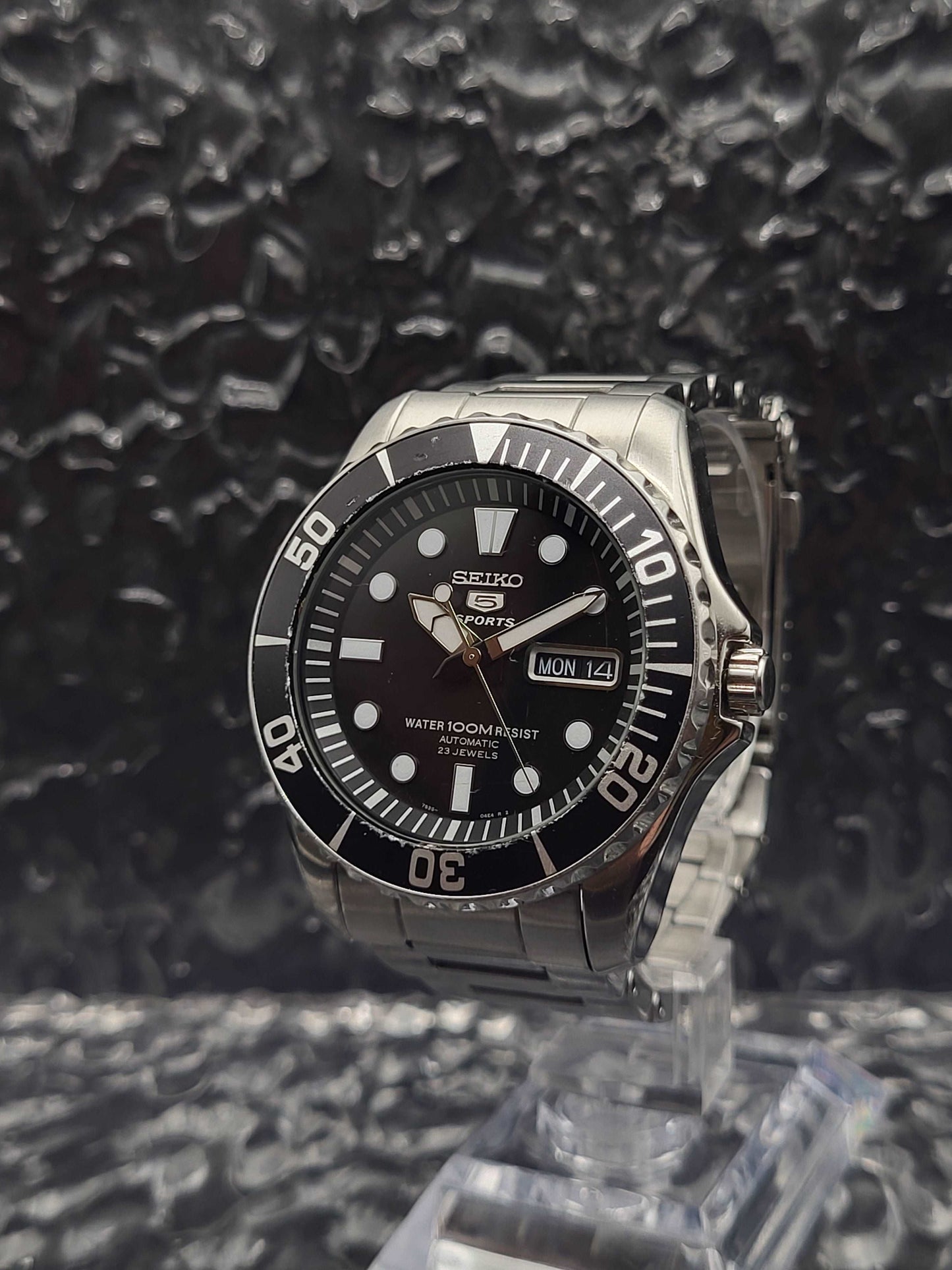 Seiko 5 Sports ‘Sea Urchin’ - Ref. SNZF17K1  - Automaat - 7S36-03C0 - Red Robin Watches